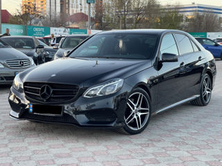 Mercedes E-Class foto 1