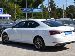 Skoda Superb foto 4