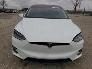 Tesla Model X foto 5