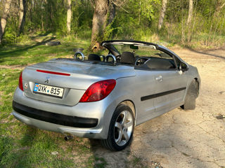 Peugeot 207 foto 1