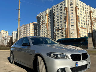 BMW 5 Series foto 4