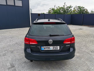 Volkswagen Passat foto 4