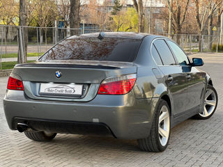 BMW 5 Series foto 3