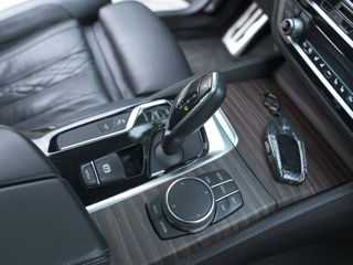 BMW 5 Series foto 5