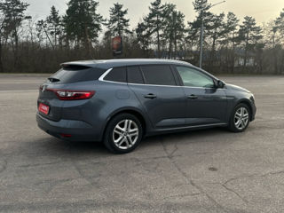 Renault Megane фото 2
