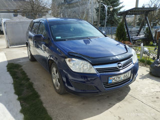 Opel Astra foto 1