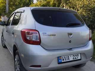 Dacia Sandero foto 3