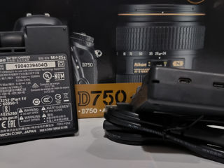 Baterii si incarcatore pentru Nikon D750