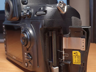 Nikon D700 12.1MP FX-Format CMOS Digital SLR (Body Only) foto 6