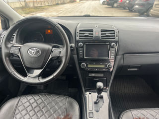 Toyota Avensis foto 9