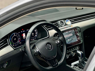 Volkswagen Passat foto 4