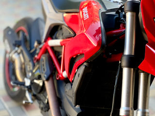 Ducati Hypermotard foto 3