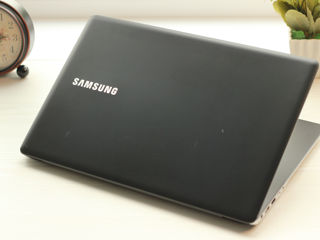 Samsung 9 Pro 4K (Core i7 6700HQ/8Gb Ram/256Gb NVMe SSD/Nvidia GeForce GTX 950M/15.6" 4K IPS Touch) foto 8