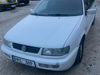 Volkswagen Passat foto 3