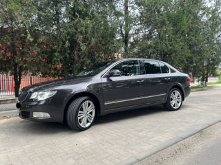 Skoda Superb foto 3