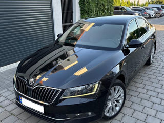 Skoda Superb foto 4