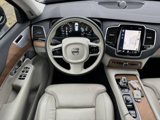 Volvo XC90 foto 10