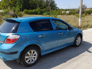 Opel Astra foto 3