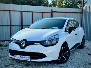 Renault Clio foto 1