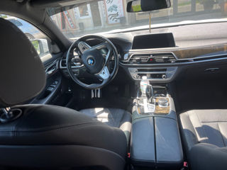 BMW 7 Series foto 4