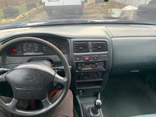 Nissan Almera foto 6