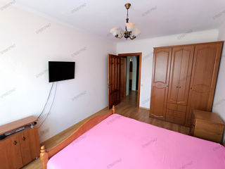 Apartament cu 3 camere, 95 m², Buiucani, Chișinău foto 8