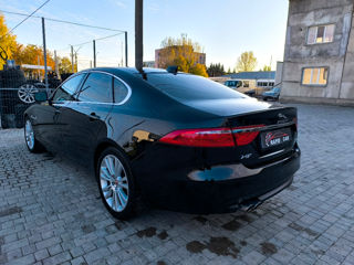 Jaguar XF foto 6