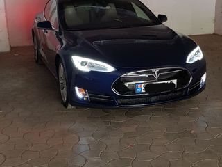 Tesla Model S foto 4