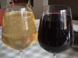 Vin alb si rosu de casa!!