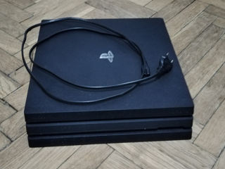 Продам Sony PlayStation 4 pro. 4400 лей