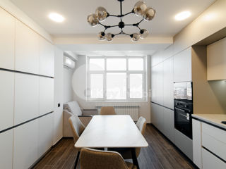 3-х комнатная квартира, 90 м², Центр, Кишинёв