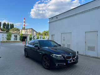 BMW 5 Series foto 2