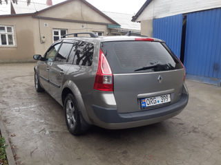 Renault Megane foto 2