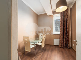 Apartament cu 2 camere, 100 m², Centru, Chișinău foto 4