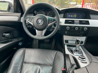 BMW 5 Series foto 8