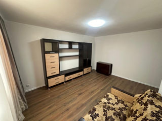 Apartament cu 2 camere, 57 m², Buiucani, Chișinău foto 2