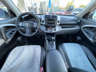 Toyota Rav 4 foto 6