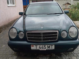 Mercedes E-Class