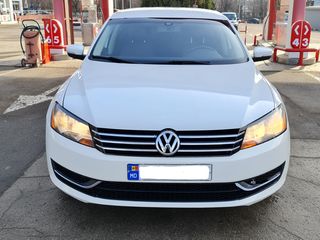 Volkswagen Passat foto 2