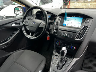 Ford Focus foto 17