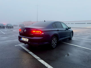 Volkswagen Passat foto 4