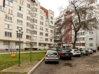 Apartament cu 4 camere, 102 m², Centru, Chișinău foto 8