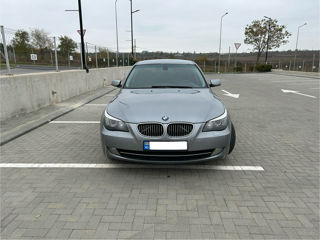 BMW 5 Series foto 2