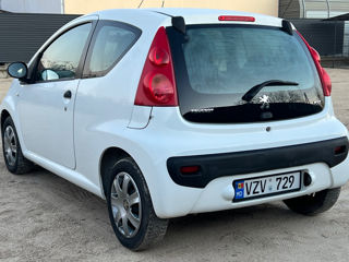 Peugeot 107 foto 3