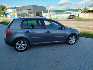 Volkswagen Golf foto 1