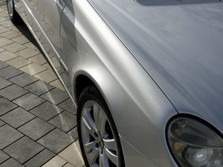 Mercedes E-Class foto 2