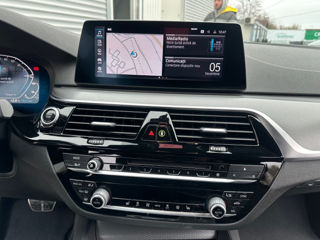 BMW 5 Series foto 12