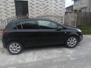 Opel Corsa foto 2