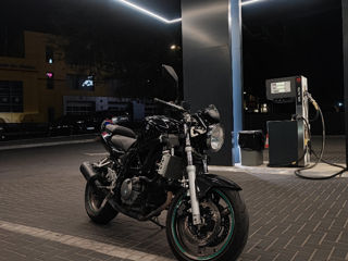 Suzuki SV650 foto 3