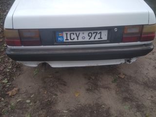 Audi 100 foto 1